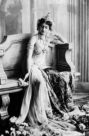 Natasha Romanoff e Mata Hari: immagine di Mata Hari
